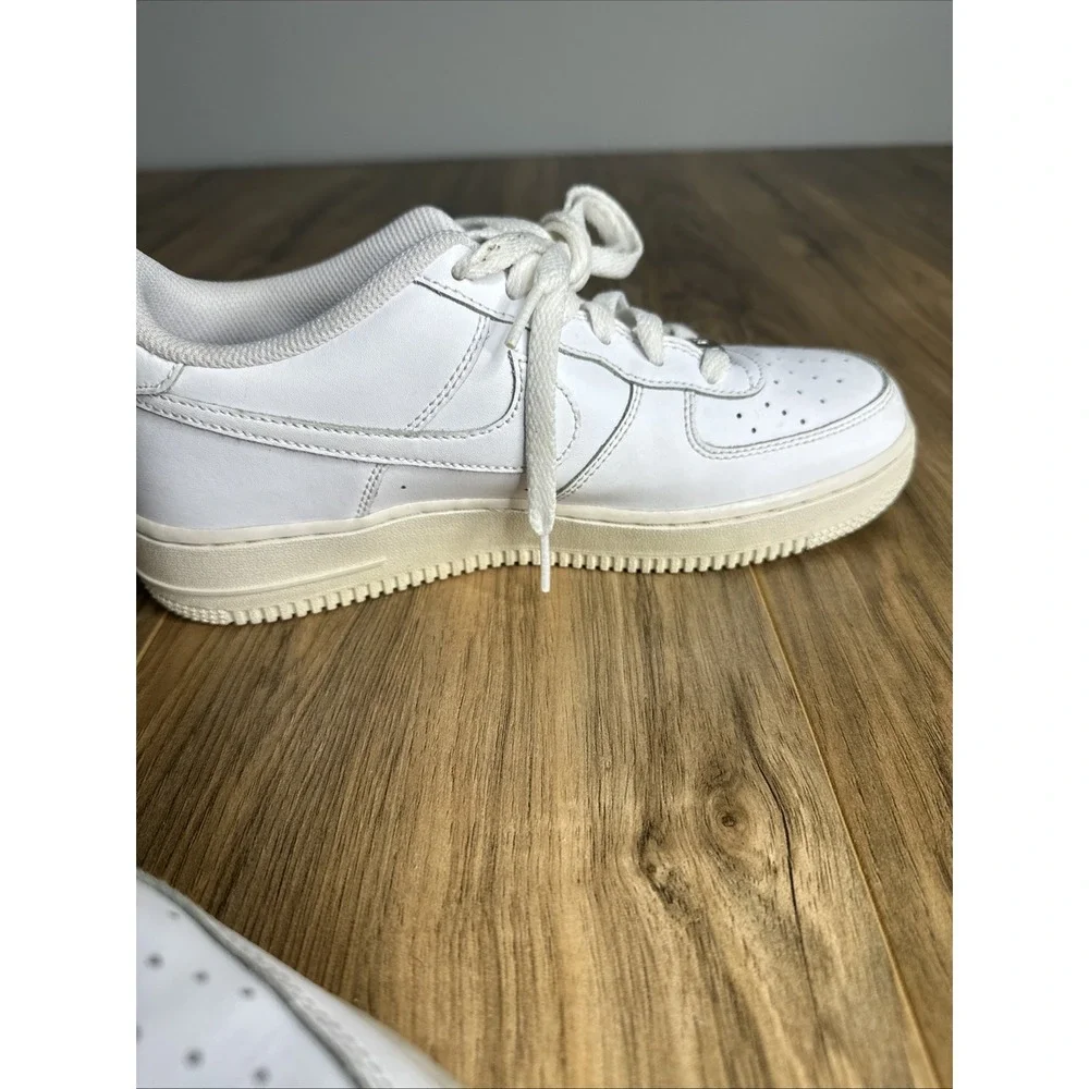 Nike Air Force 1 Low White Athletic Shoes Sneakers (GS) 314192 117 Boys Size 7Y